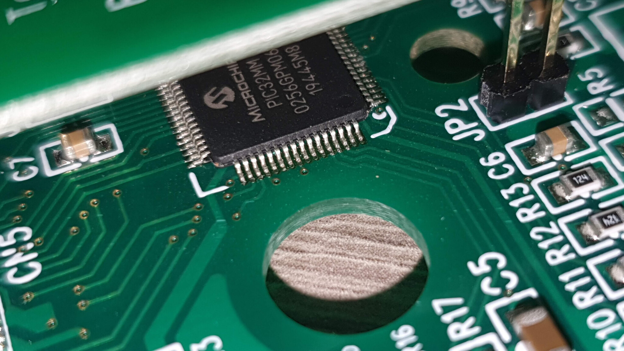 The PIC32MM MCU on the monitor's PCB