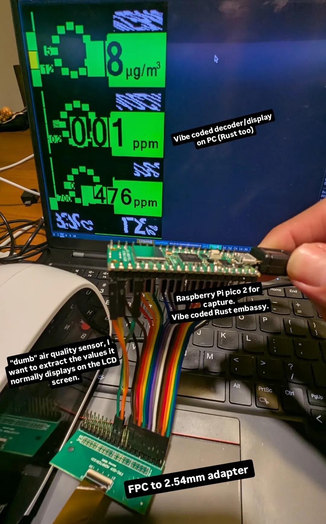 Early versions had sync issues with black and white digits (temperature/humidity).