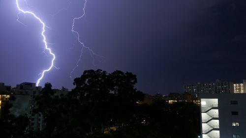 2 lightnings next to each other